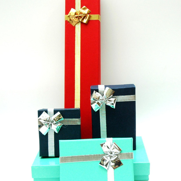 925 Sterling Silver Opal Stud Earrings NEW - Picture 5 of 5